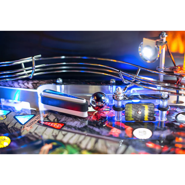 Stern Dungeons & Dragons: The Tyrant's Eye Pinball Machine-Pinball Machines-Stern Pinball-Pro-Game Room Shop